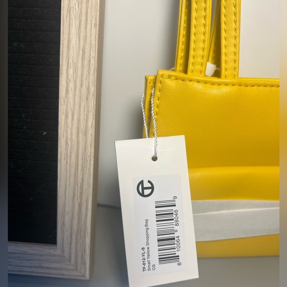 Small yellow Telfar - Picture 6 of 12